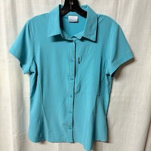 Columbia Women's Aqua Button Down Shirt